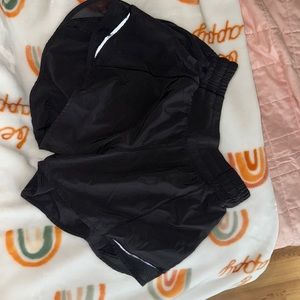 lululemon high rise hottie hots in 4 inch